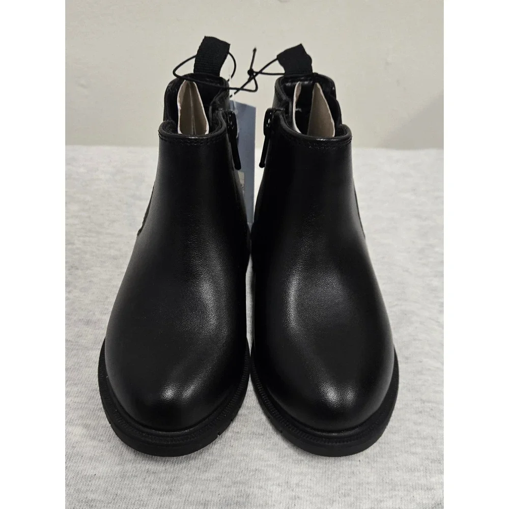Cat & Jack ToddlerBlack Chelsea ankle Boots Side Zip Ankle Boots Size 7 NEW